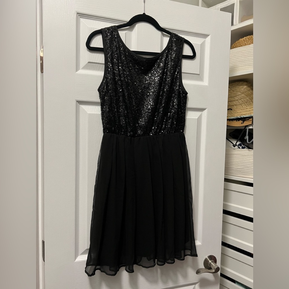 Issi Size Large Black Sequin Mini Dress